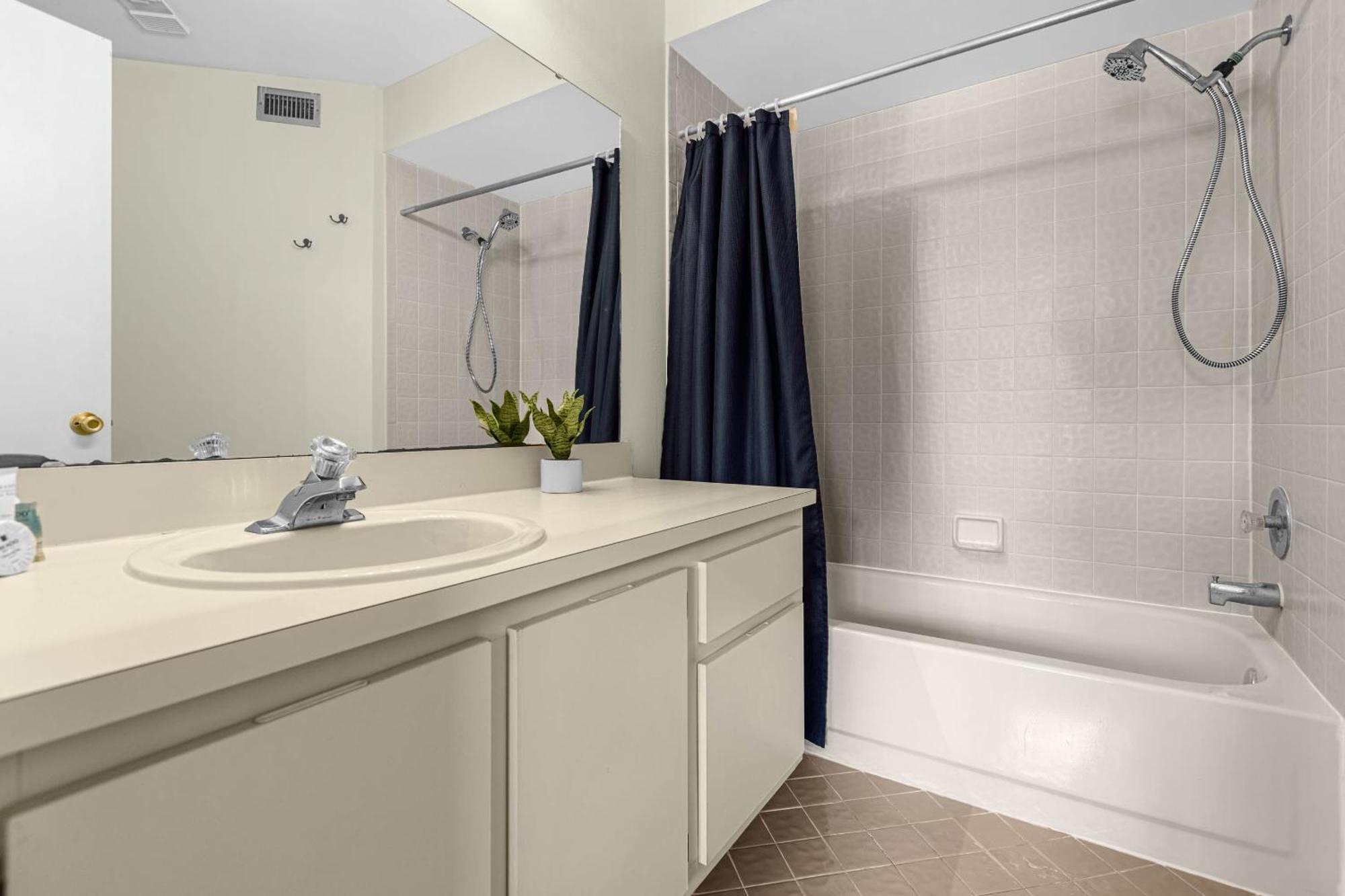 Modern Cozy 2Br Condo Near Disney Orlando Buitenkant foto